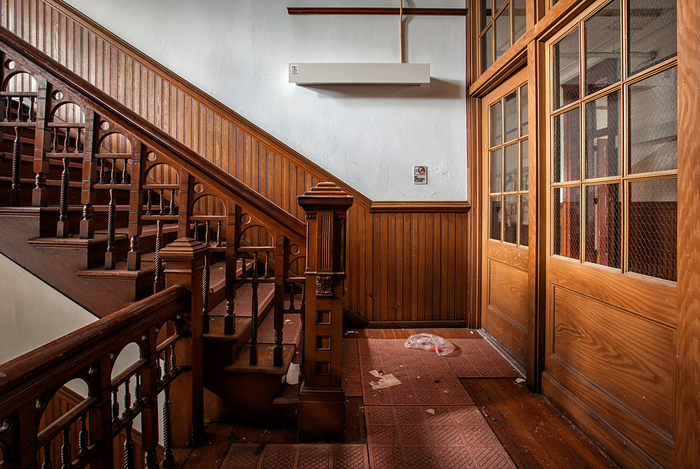 Abandoned Asylums And Institutions Photo - Abandoned America