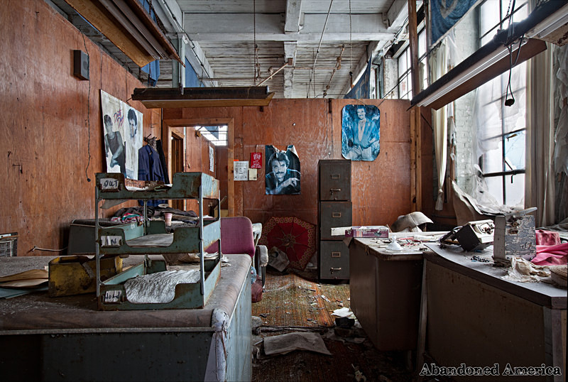 Children's Clothing Factory - Matthew Christopher Murray's Abandoned America