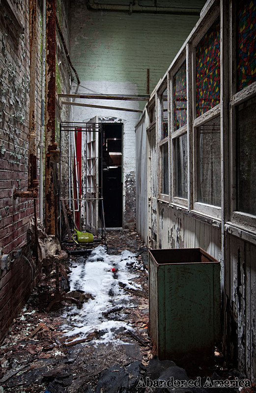 Children's Clothing Factory - Matthew Christopher Murray's Abandoned America