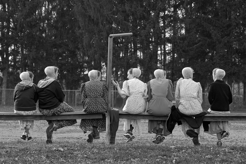 HANGING OUT - THE SIMPLE LIFE
