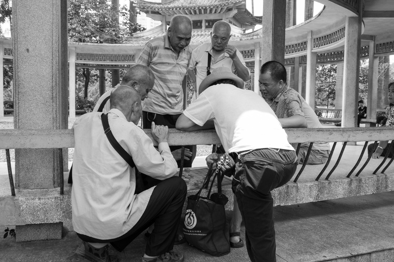 SIX  AROUND - CHINA