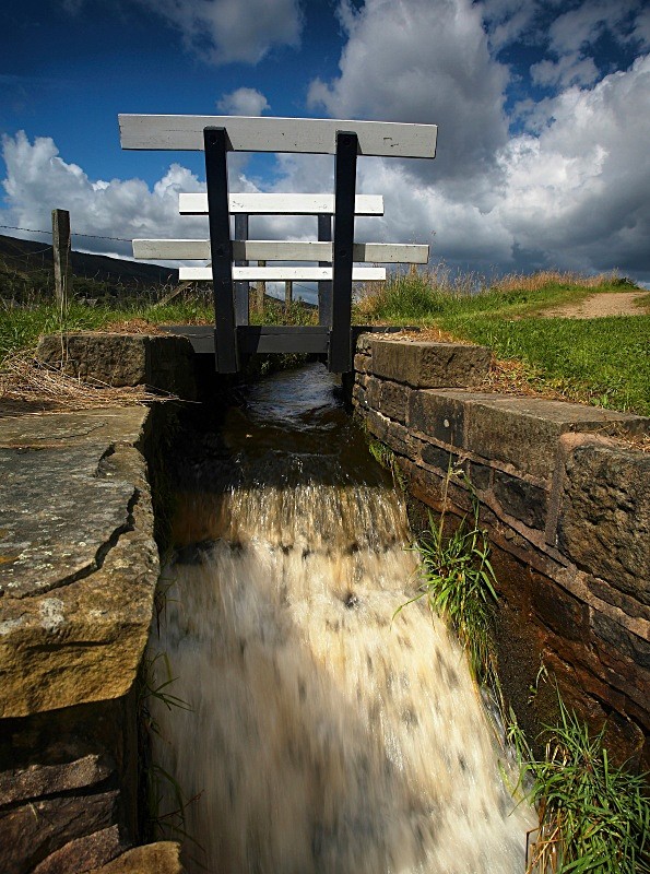 Huddersfield Narrow Canal, Diggle