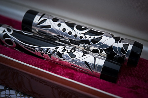  - The Violin Pen...