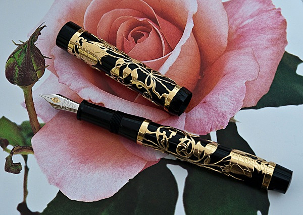 - The Roses Pen 2009...