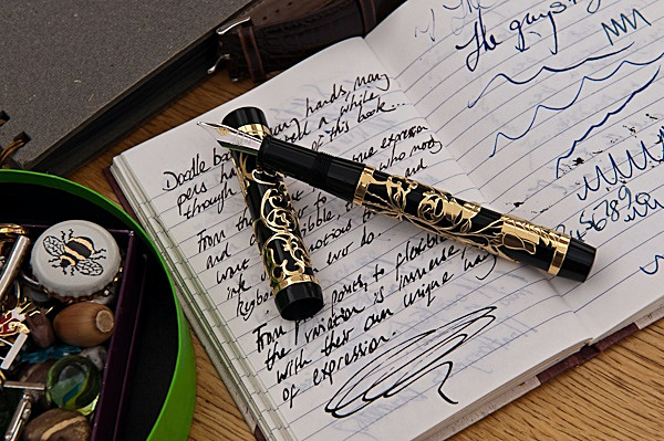  - The Roses Pen 2009...