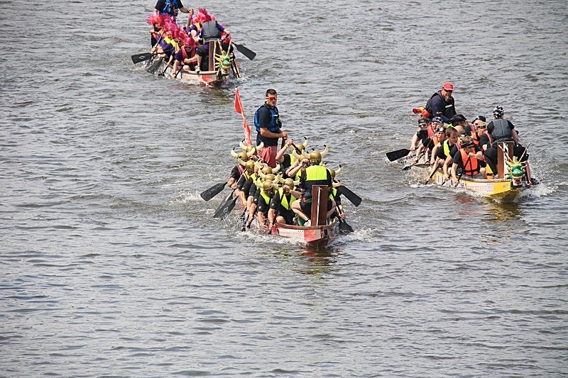 BV6R1605 - DRAGON BOAT RACES 2015 York Rotary Club