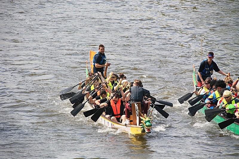 BV6R1754 - DRAGON BOAT RACES 2015 York Rotary Club