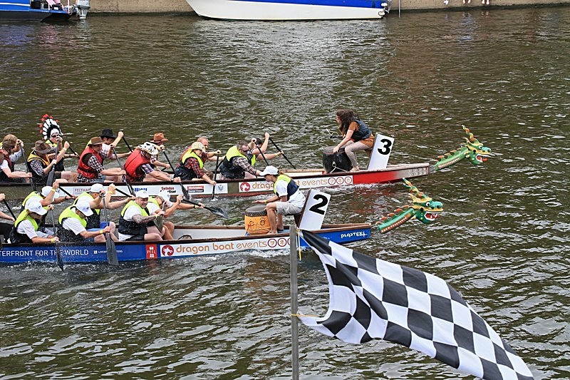 BV6R1880 - DRAGON BOAT RACES 2015 York Rotary Club
