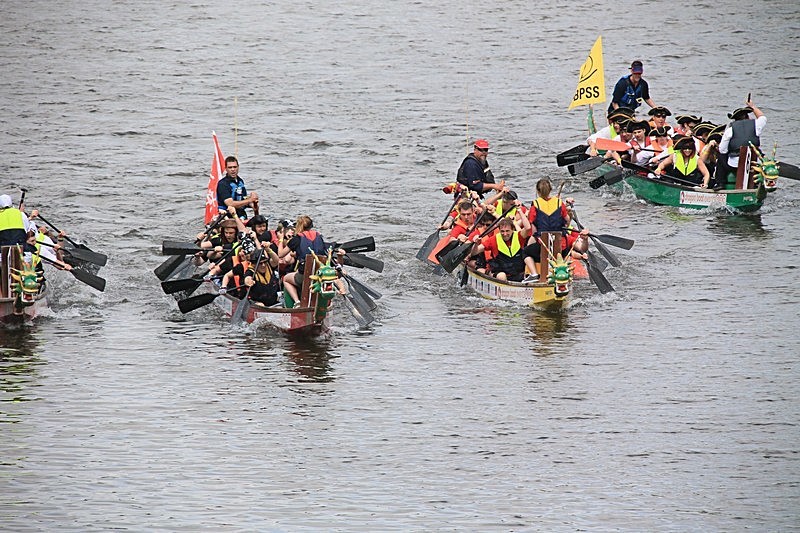 BV6R1505 - DRAGON BOAT RACES 2015 York Rotary Club