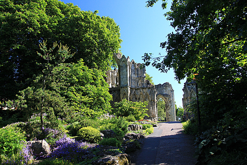 JUNE 2015-21 - FOUR SEASONS MUSEUM GARDENS