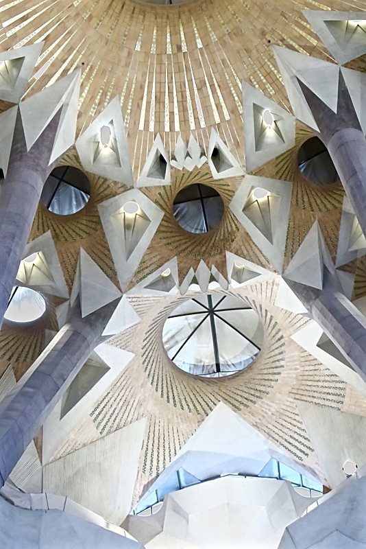 V BEST SAGRADE FAMILIA17 June 2016 - 8 of 11 - SAGRADA FAMILIA, BARCELONA 2016