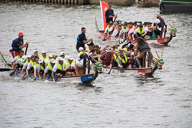 BV6R1874 - DRAGON BOAT RACES 2015 York Rotary Club