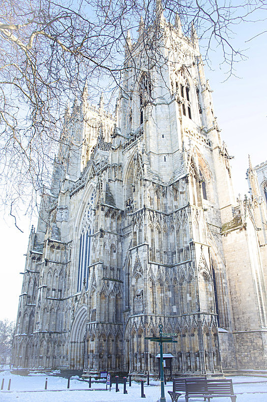 CHRISTMAS MORNING WINTER LIGHTWEST FRONT YORK MINSTER - PORTFOLIO 2015