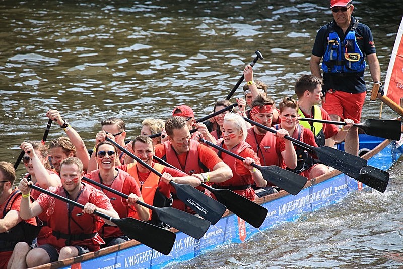 BV6R1414 - DRAGON BOAT RACES 2015 York Rotary Club