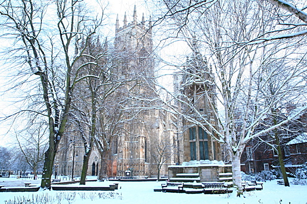 IMG_0390_York Minster from Duncombe Place CS5 - YORK AGAINST CANCER CORPORATE CARD CHOICE 2010