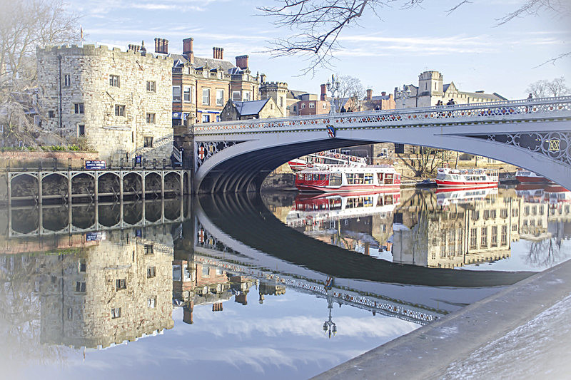 BOATS WINTER MORNING LENDAL TOWER RIVER OUSE   YORK - PORTFOLIO 2015