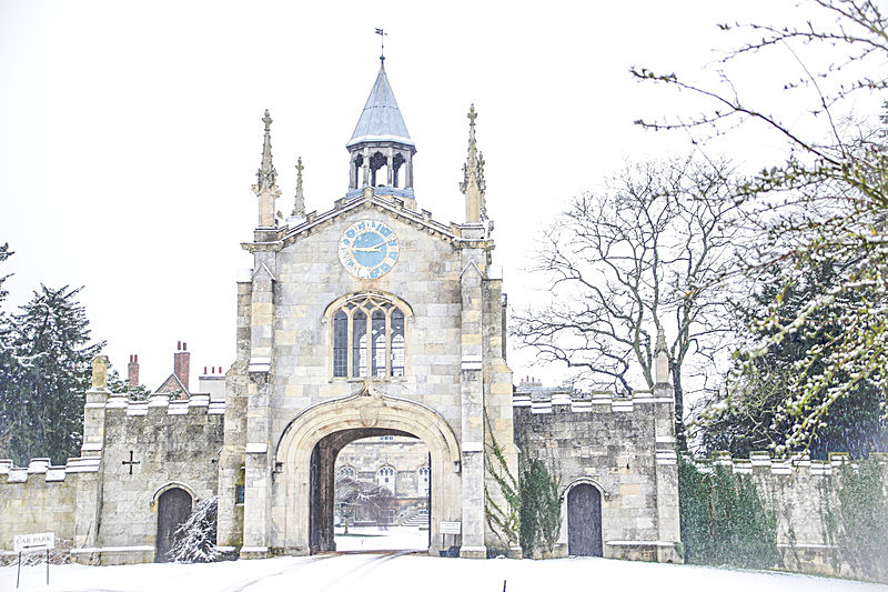IMG_8406 GATE HOUSE ARCHBISHOPS PALACE YORK - PORTFOLIO 2015