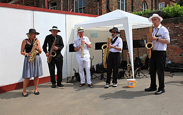 IMG_0727_2 - DRAGON BOAT RACE 2013 York Rotary Club