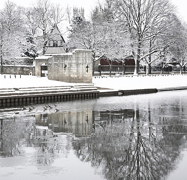 0495 - CS309 MARYGATE LANDING TOWER, HOSPITIUM & YORK MINSTER - YORK AGAINST CANCER CHRISTMAS CARDS CHOICE 2016