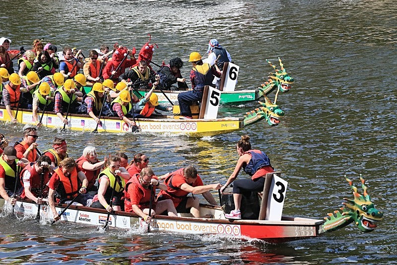BV6R1808 - DRAGON BOAT RACES 2015 York Rotary Club