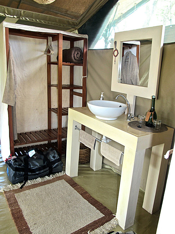  - MASAI MARA, KENYA  OCT 2014