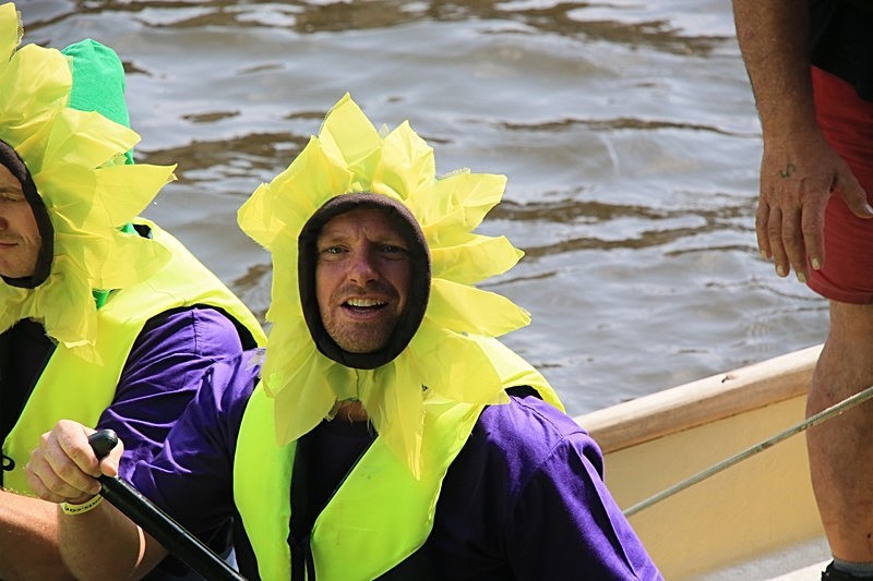 BV6R1402 - DRAGON BOAT RACES 2015 York Rotary Club