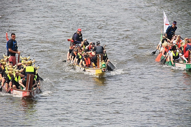 BV6R1608 - DRAGON BOAT RACES 2015 York Rotary Club