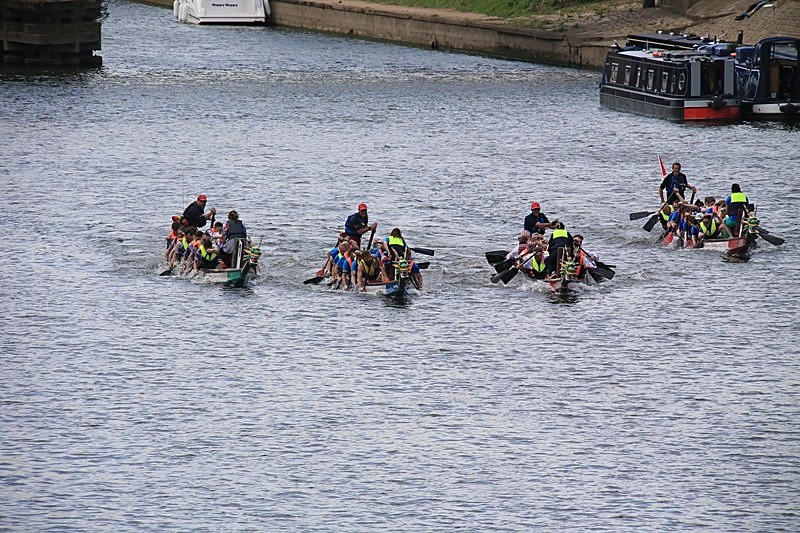 BV6R1700 - DRAGON BOAT RACES 2015 York Rotary Club