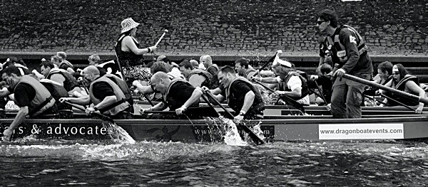  - DRAGON BOAT RACE 2009 York Rotary Club