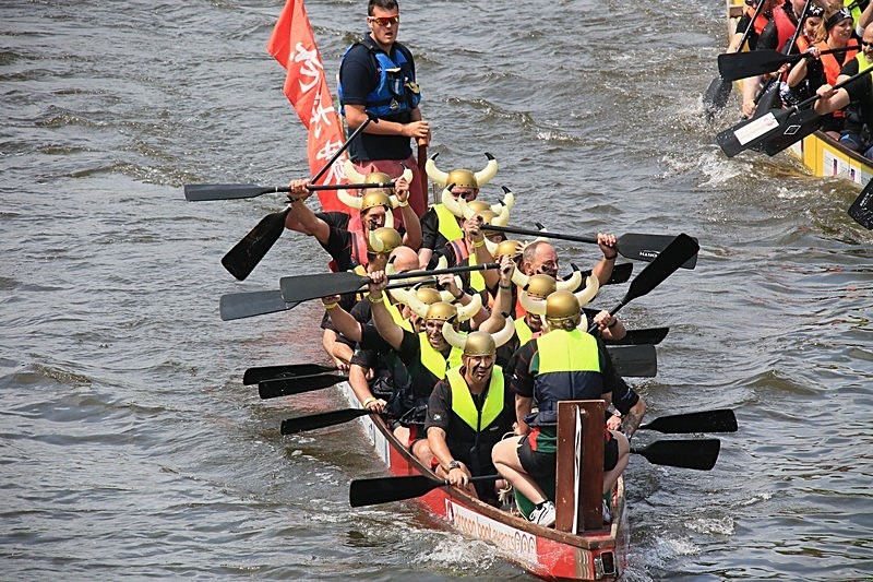 BV6R1620 - DRAGON BOAT RACES 2015 York Rotary Club