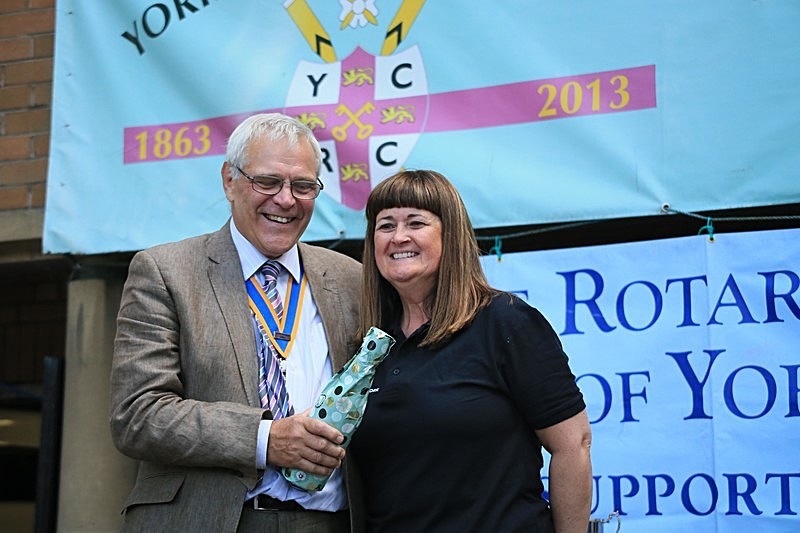 BV6R2004 - DRAGON BOAT RACES 2015 York Rotary Club