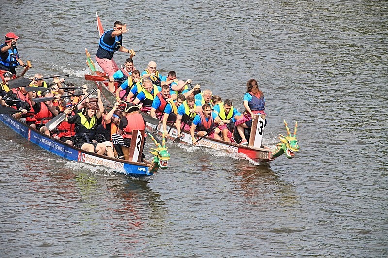 BV6R1475 - DRAGON BOAT RACES 2015 York Rotary Club