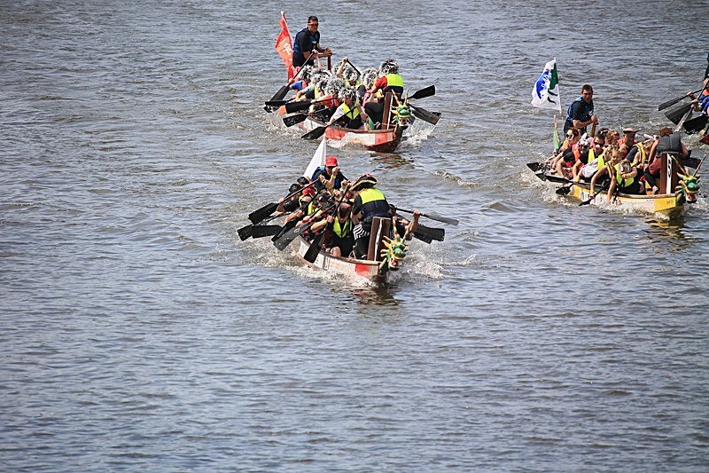 BV6R1678 - DRAGON BOAT RACES 2015 York Rotary Club