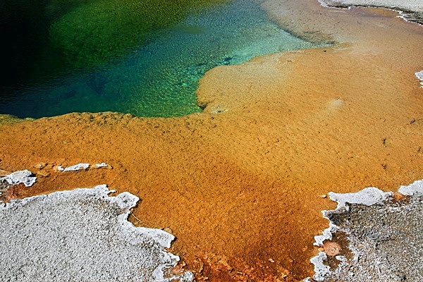 Emerald Pool Black Sands Yellowstone Park - WEST COAST OF AMERICA