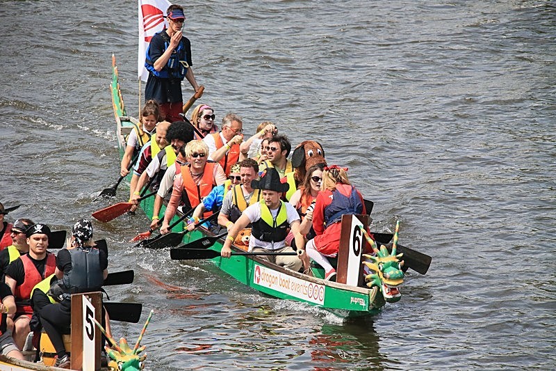 BV6R1622 - DRAGON BOAT RACES 2015 York Rotary Club