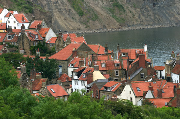 5  Robin Hood's Bay - WHITBY AREA
