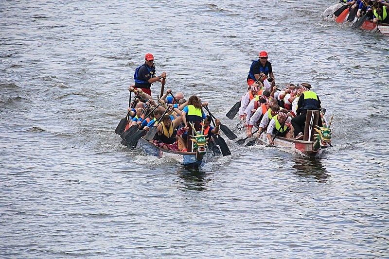 BV6R1714 - DRAGON BOAT RACES 2015 York Rotary Club