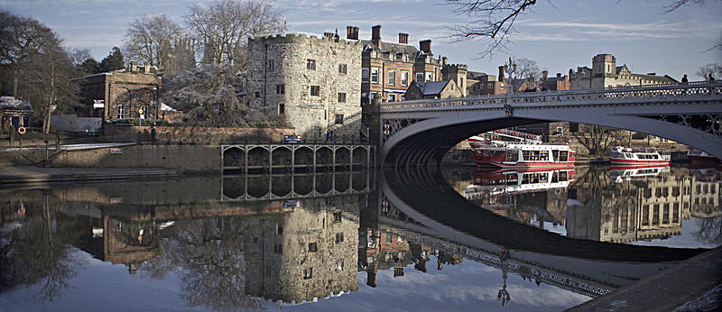 WINTER SCENE, YORK  MINSTER, LENDAL TOWER,  LENDAL BRIDGE - YORK AGAINST CANCER CHRISTMAS CARDS CHOICE 2015