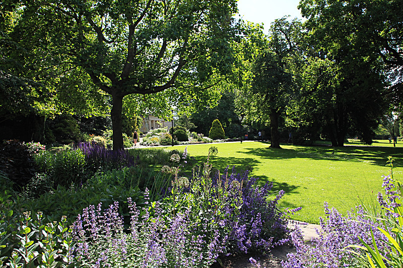 JUNE 2015-24 - FOUR SEASONS MUSEUM GARDENS