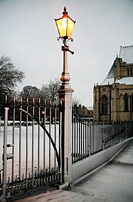 22 Minster Chapter House and Dean's Park - YORK SNOW 2008