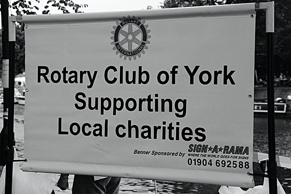  - DRAGON BOAT RACE 2009 York Rotary Club