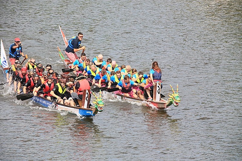 BV6R1473 - DRAGON BOAT RACES 2015 York Rotary Club
