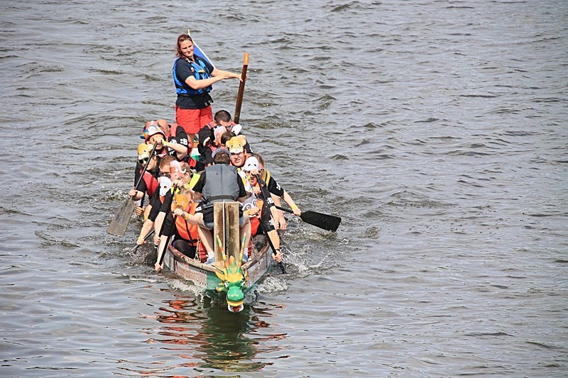 BV6R1486 - DRAGON BOAT RACES 2015 York Rotary Club