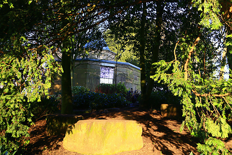 DECEMBER 2014  - FOUR SEASONS MUSEUM GARDENS