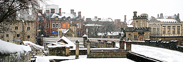IMG_7440 Lendal Bridge CS1 - YORK AGAINST CANCER CORPORATE CARD CHOICE 2010