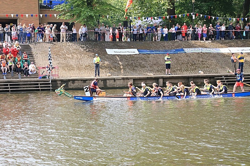 BV6R1529 - DRAGON BOAT RACES 2015 York Rotary Club