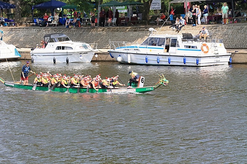 BV6R1431 - DRAGON BOAT RACES 2015 York Rotary Club