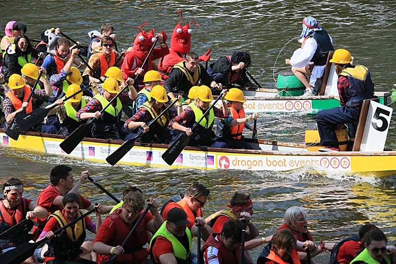 BV6R1810 - DRAGON BOAT RACES 2015 York Rotary Club