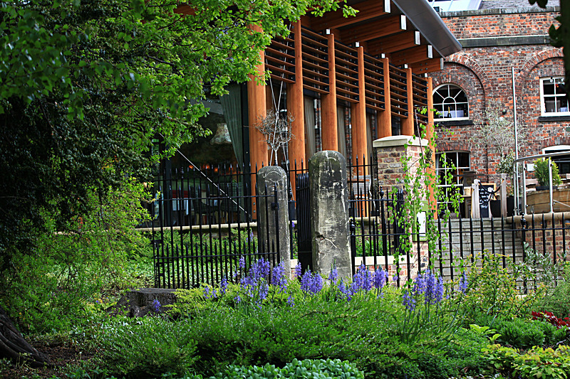 MAY 2015-12 - FOUR SEASONS MUSEUM GARDENS