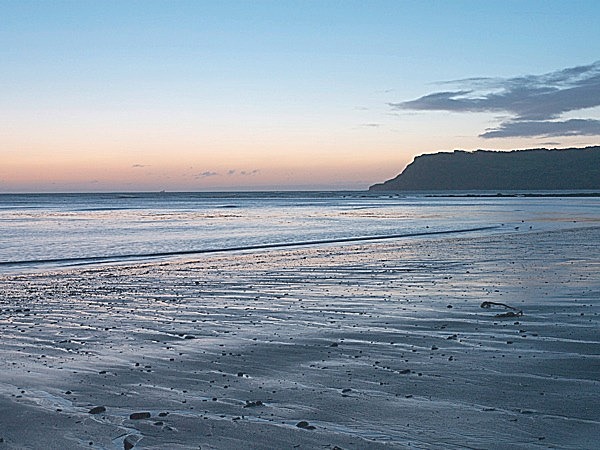 P1000219 copy 3 - ROBIN HOOD'S BAY 2012